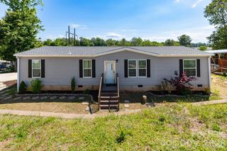 84 Hazelwood Road, Asheville, NC 28806