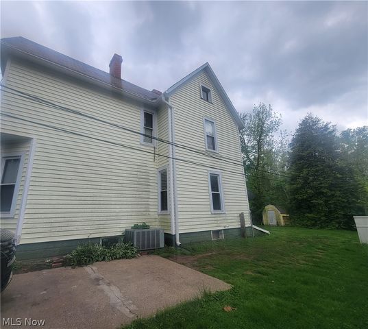 523 8th Street, Marietta, OH 45750