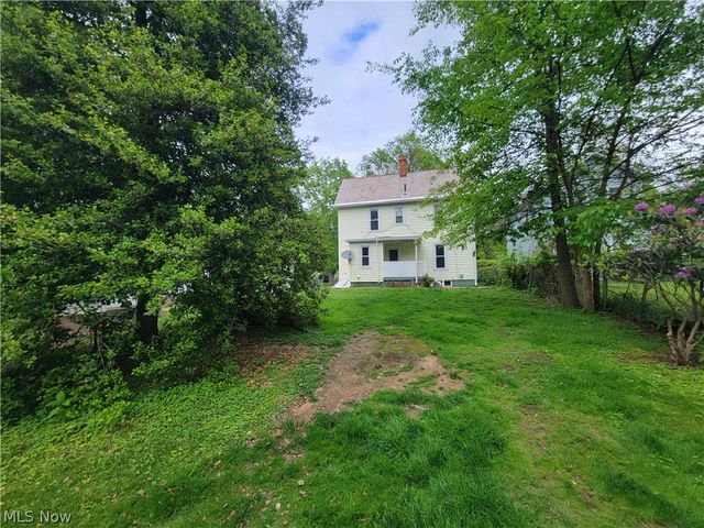 523 8th Street, Marietta, OH 45750