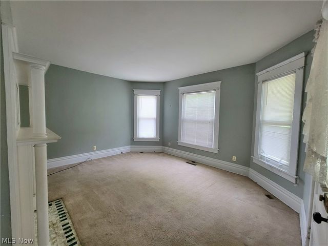 523 8th Street, Marietta, OH 45750