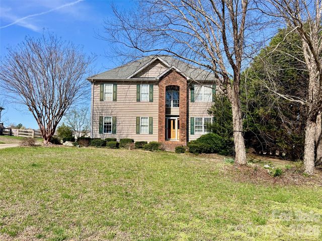 962 Huntington Hills Drive, Lincolnton, NC 28092