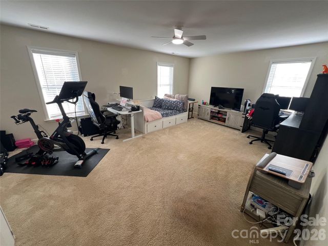 962 Huntington Hills Drive, Lincolnton, NC 28092