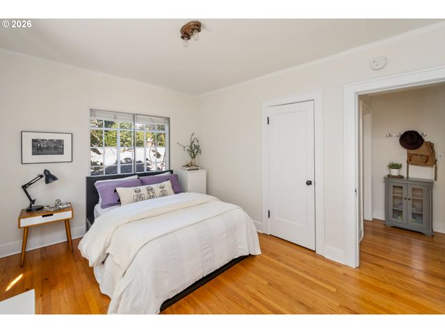 2829 Se BELMONT St 308, Portland, OR 97214