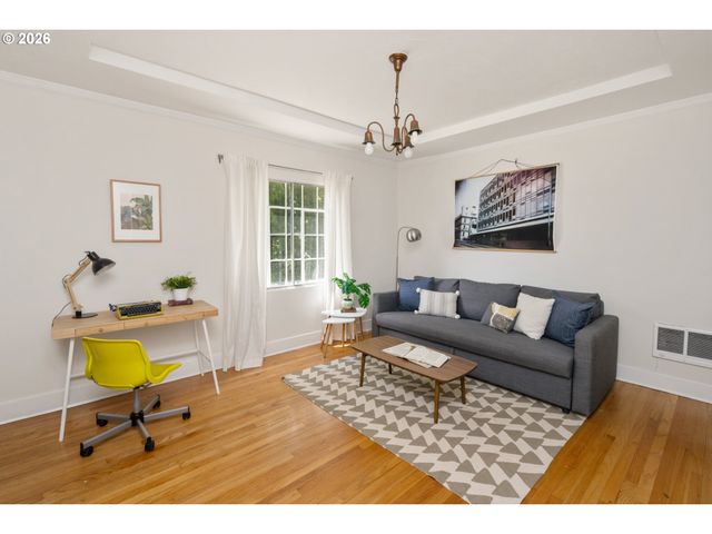 2829 Se BELMONT St 308, Portland, OR 97214