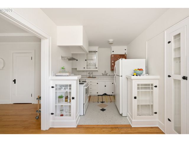 2829 Se BELMONT St 308, Portland, OR 97214