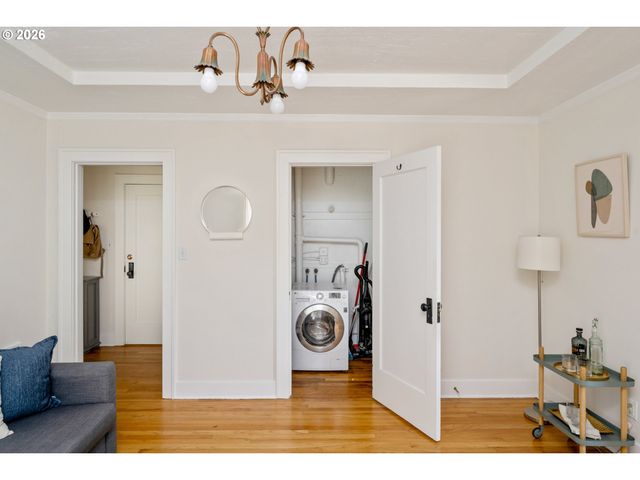 2829 Se BELMONT St 308, Portland, OR 97214