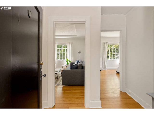 2829 Se BELMONT St 308, Portland, OR 97214