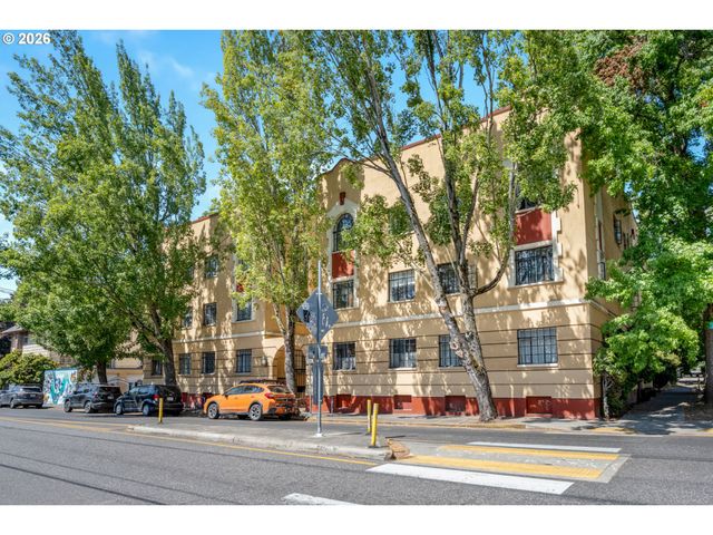 2829 Se BELMONT St 308, Portland, OR 97214