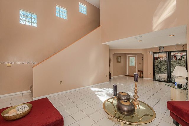 2518 NE 206th Ter, Miami, FL 33180