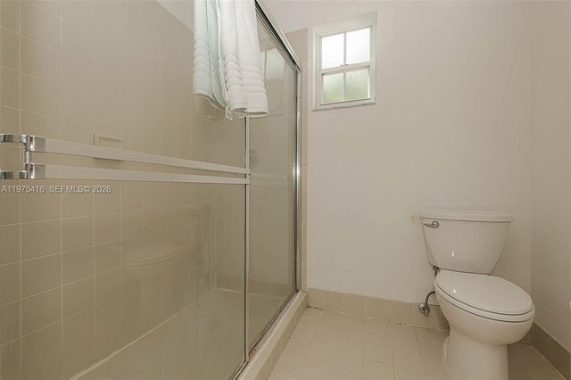 2518 NE 206th Ter, Miami, FL 33180