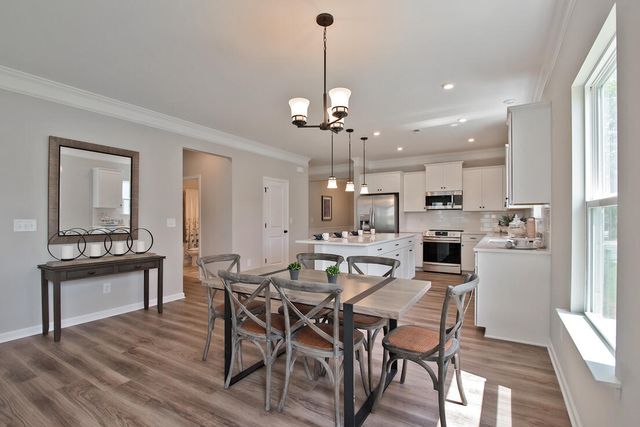 8764 Meadowvale Court, Ooltewah, TN 37363