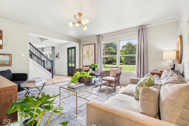 8790 E 400 S, Zionsville, IN 46077