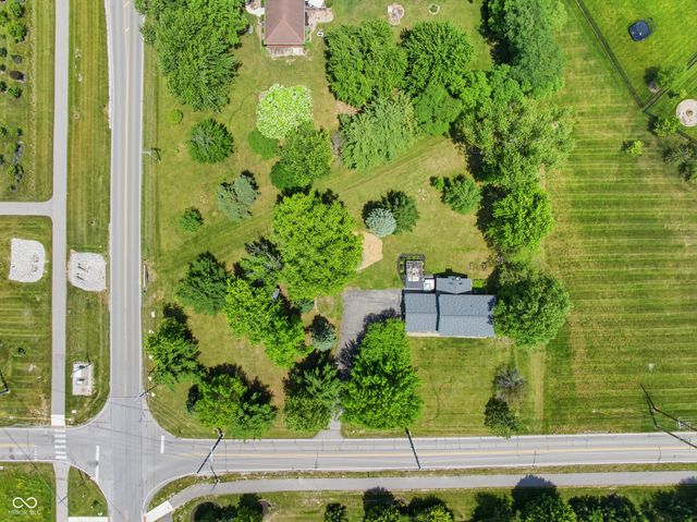 8790 E 400 S, Zionsville, IN 46077