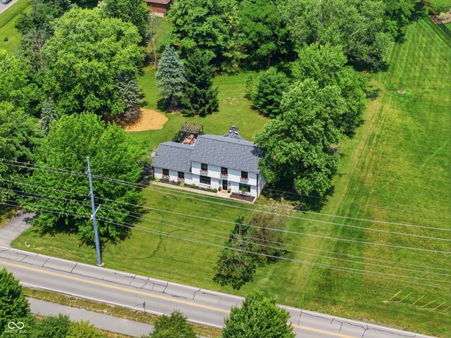 8790 E 400 S, Zionsville, IN 46077