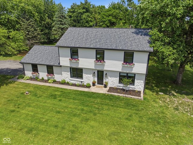8790 E 400 S, Zionsville, IN 46077