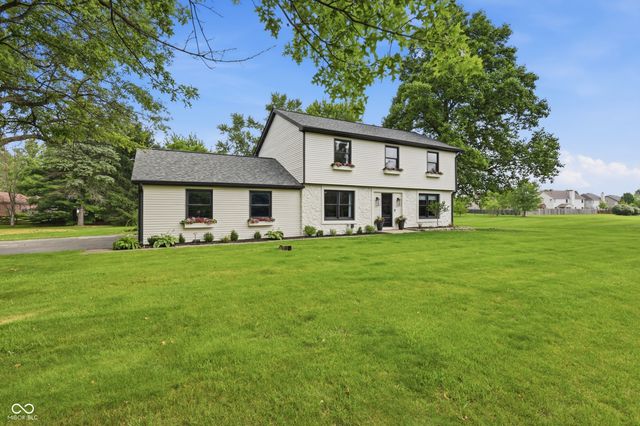 8790 E 400 S, Zionsville, IN 46077