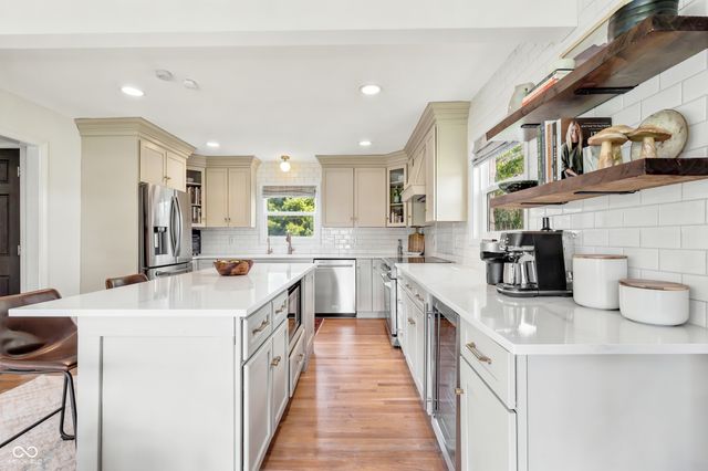 8790 E 400 S, Zionsville, IN 46077