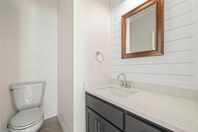 415 Hazeltine DR, Lakeway, TX 78734