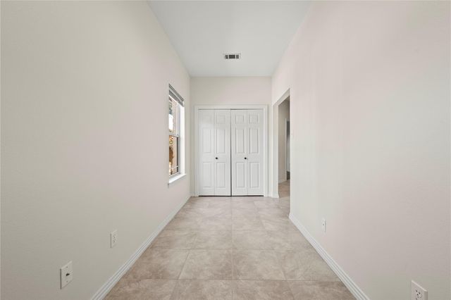 415 Hazeltine DR, Lakeway, TX 78734