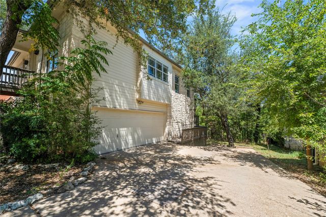 415 Hazeltine DR, Lakeway, TX 78734