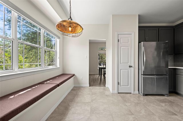 415 Hazeltine DR, Lakeway, TX 78734