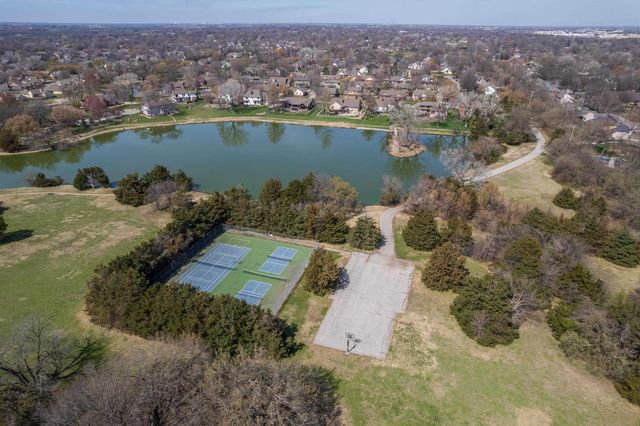 11306 W Lost Creek St, Wichita, KS 67212