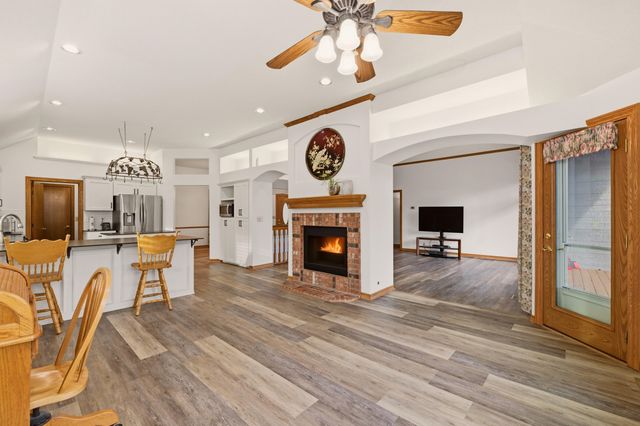 11306 W Lost Creek St, Wichita, KS 67212