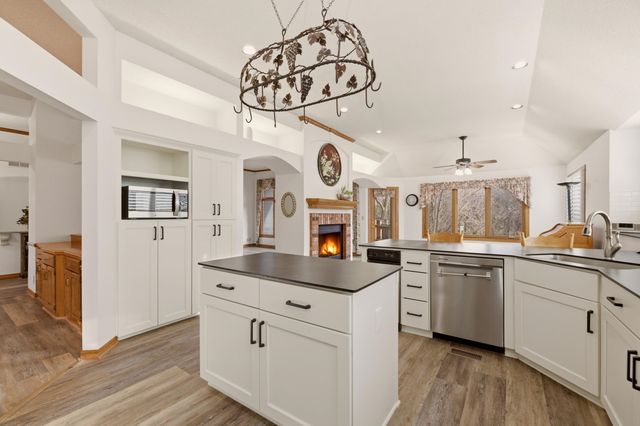 11306 W Lost Creek St, Wichita, KS 67212