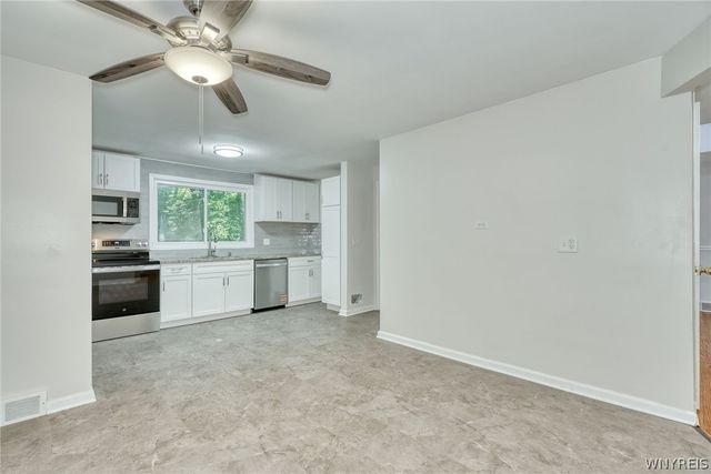 205 Van Voorhis Avenue, Irondequoit, NY 14617