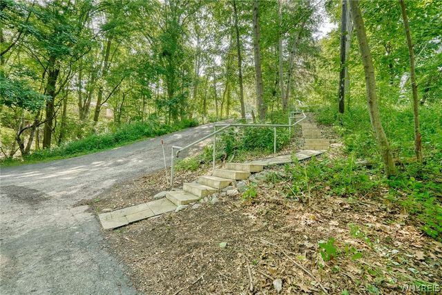 205 Van Voorhis Avenue, Irondequoit, NY 14617