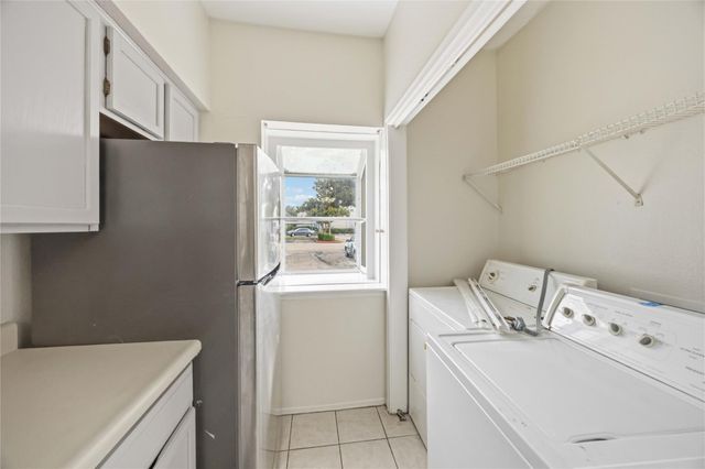 7589 Cambridge Street B, Houston, TX 77054