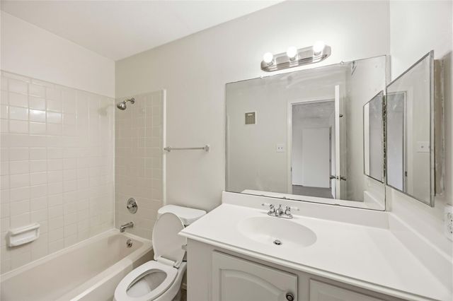 7589 Cambridge Street B, Houston, TX 77054
