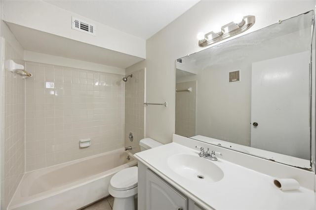 7589 Cambridge Street B, Houston, TX 77054