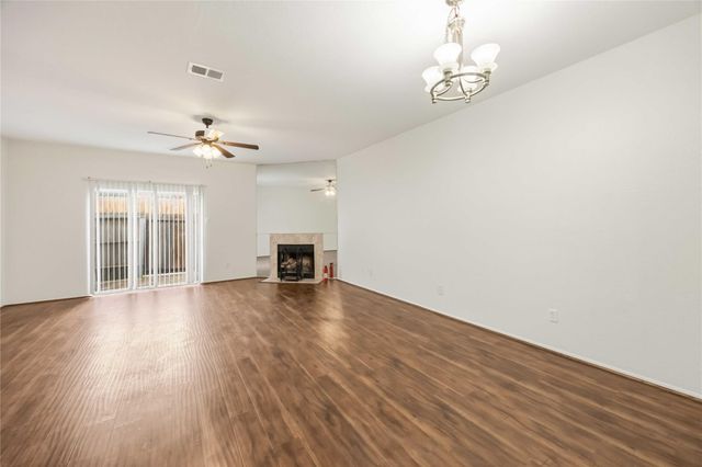 7589 Cambridge Street B, Houston, TX 77054