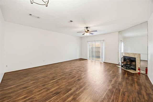 7589 Cambridge Street B, Houston, TX 77054