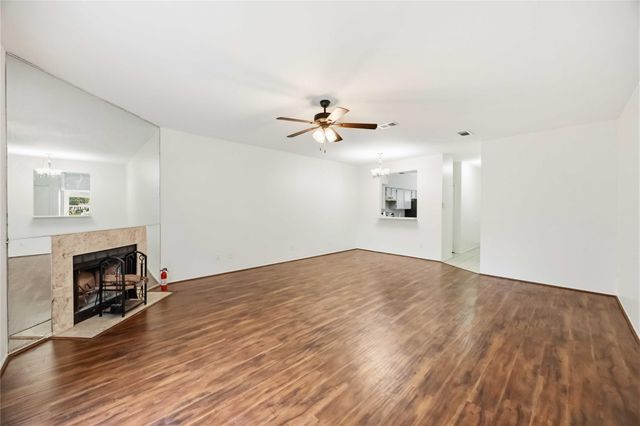 7589 Cambridge Street B, Houston, TX 77054