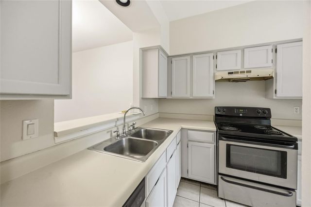 7589 Cambridge Street B, Houston, TX 77054