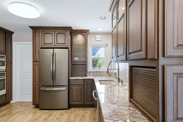 6538 BLUEWATER AVENUE, Sarasota, FL 34231