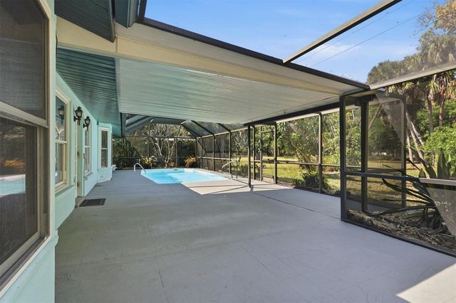 6538 BLUEWATER AVENUE, Sarasota, FL 34231