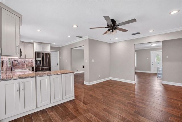 7400 NW 15th Street, Plantation, FL 33313