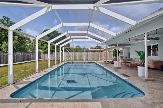 7400 NW 15th Street, Plantation, FL 33313
