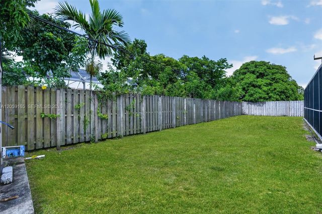 7400 NW 15th Street, Plantation, FL 33313