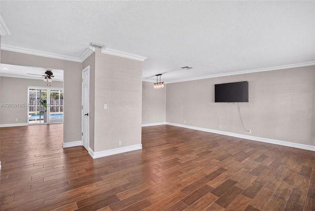7400 NW 15th Street, Plantation, FL 33313