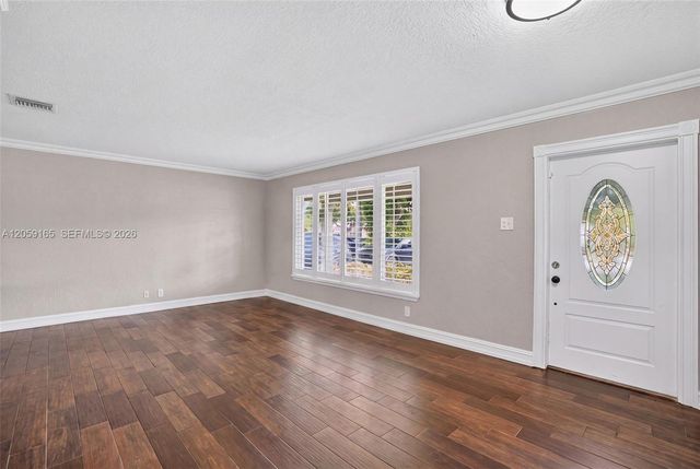 7400 NW 15th Street, Plantation, FL 33313