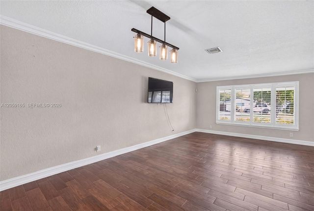7400 NW 15th Street, Plantation, FL 33313