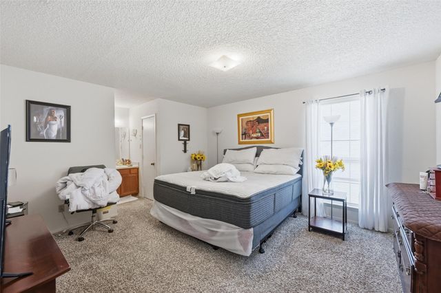 412 Amber Lane, Desoto, TX 75115