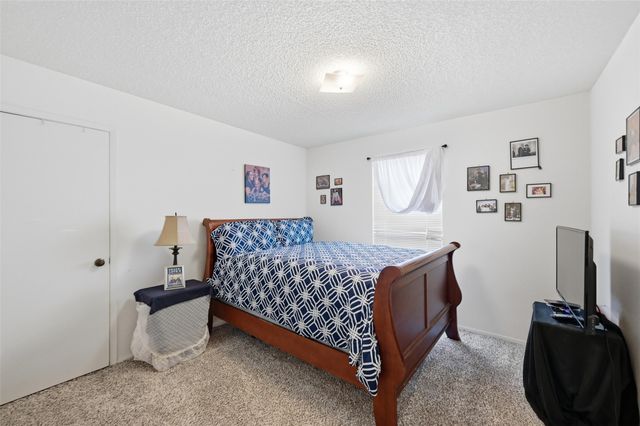 412 Amber Lane, Desoto, TX 75115