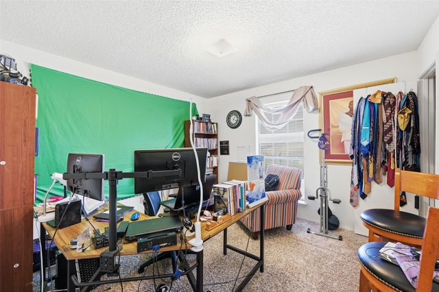 412 Amber Lane, Desoto, TX 75115