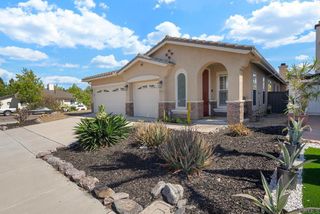 1274 W Vaquero Ct, Chula Vista, CA 91910
