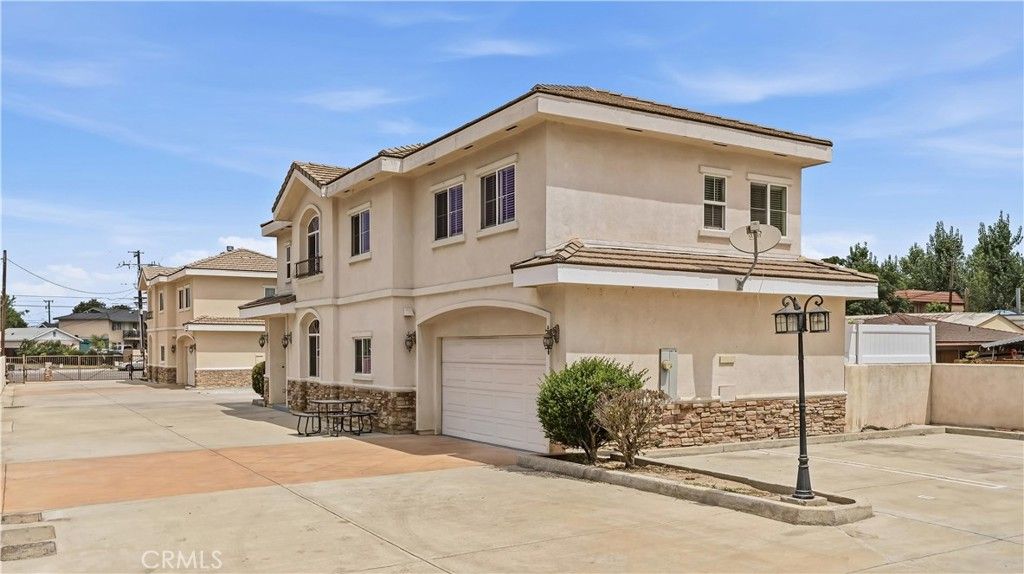 Image 2 of property listing at 2654 Mountain View, El Monte, CA 91732